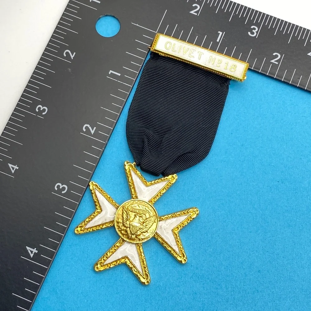 MASONIC Maltese White Cross Knights Templar Ribbon Enamel Badge Medal Pin
